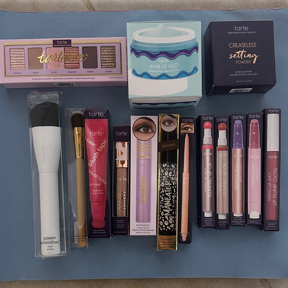 Bundle of 15 Tarte products!!